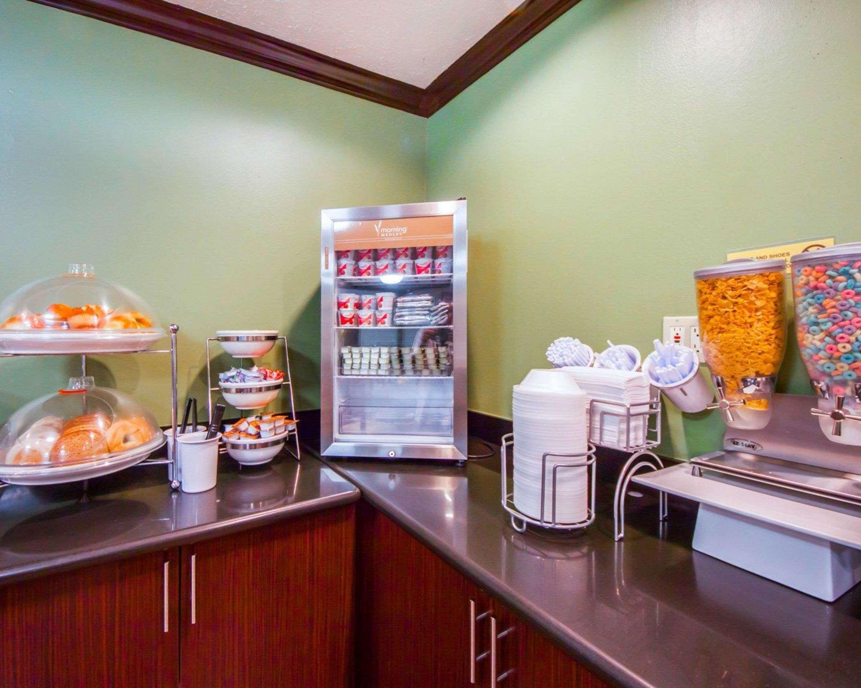 Sleep Inn & Suites Edmond Near University Bagian luar foto