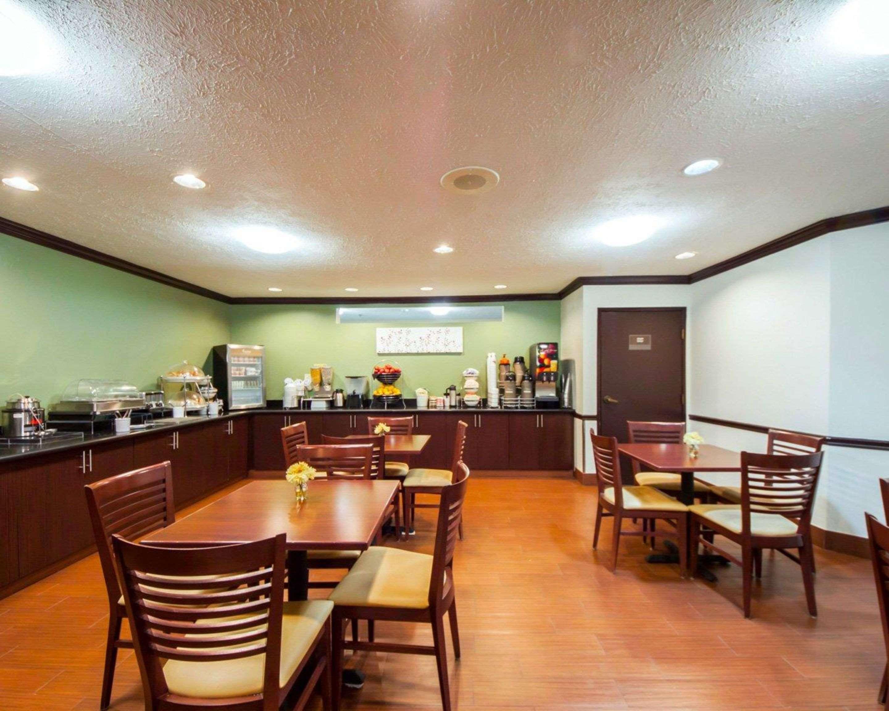 Sleep Inn & Suites Edmond Near University Bagian luar foto