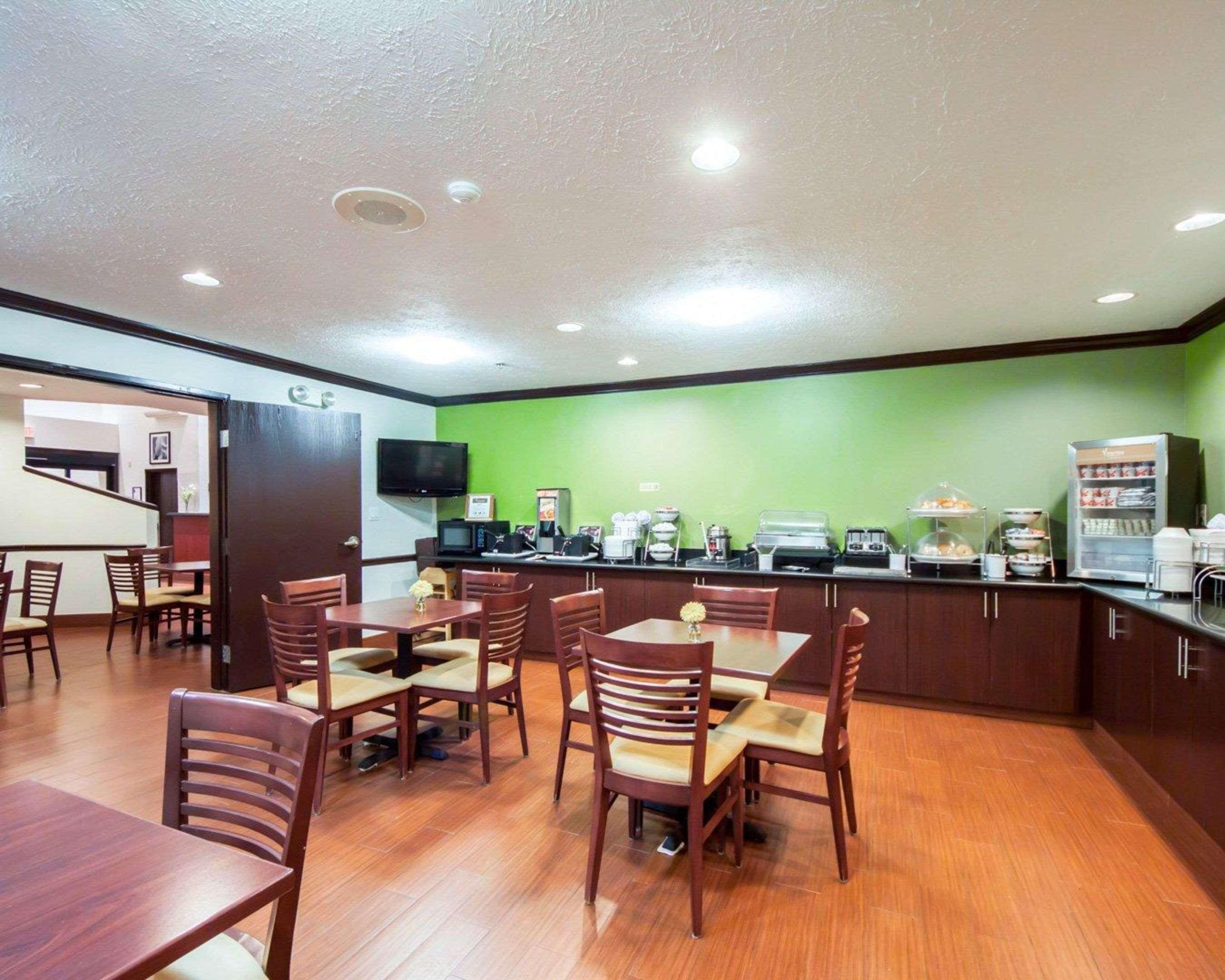 Sleep Inn & Suites Edmond Near University Bagian luar foto